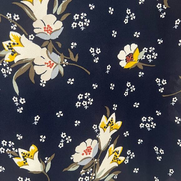 Loft Women's Navy Ruffled Short Sleeve Blouse with‎ Floral Pattern Size Medium - Picture 4 of 8